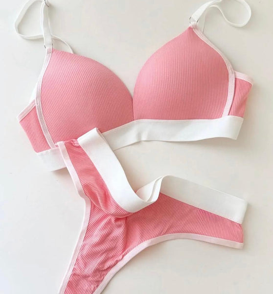 Femgrace Comfortable Sportswear Bra And Panties Set For Women