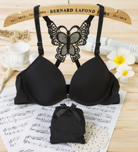 "Stylish Padded Lace Bra & Panty Set with Butterfly Back Design Comfort and Style Combined 🦋❤️✨"