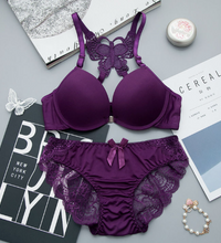 "Stylish Padded Lace Bra & Panty Set with Butterfly Back Design Comfort and Style Combined 🦋❤️✨"