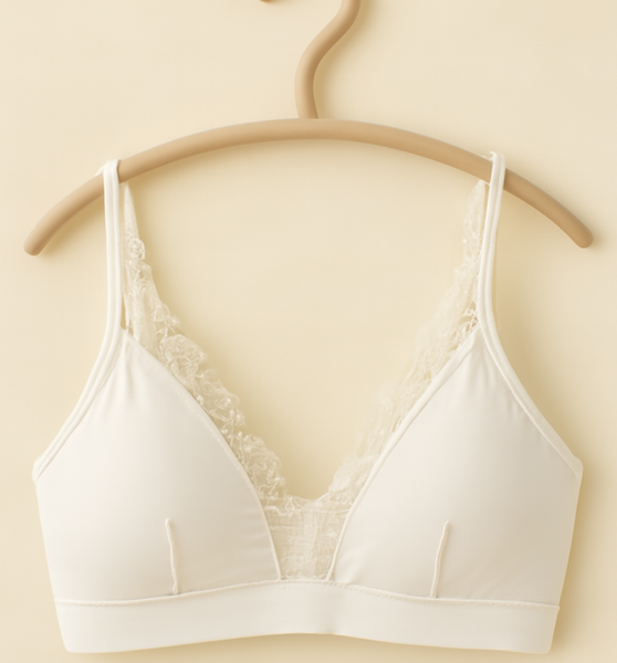 Light-Padded Soft Lace Trimmed Non-Wired Bra Elegant & Comfortable Everyday Wear